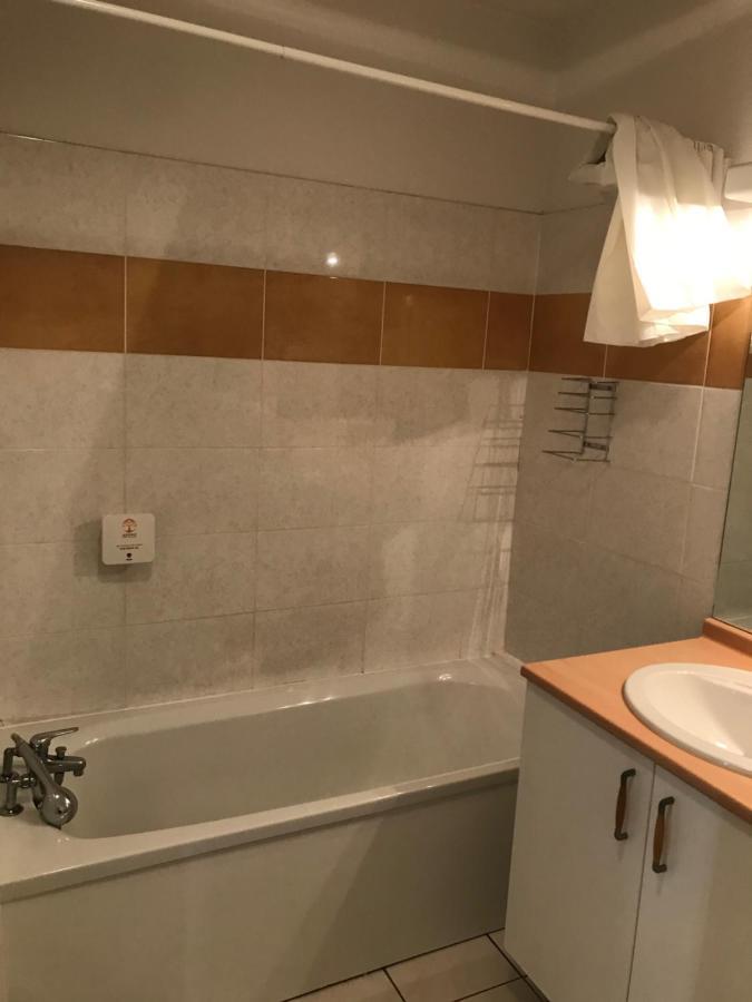 Studio Cite Medievale 250 M Carcassonne Exteriör bild